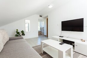 Villa With the Pool Near Vela Luka