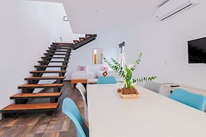 Arkana 9 by Grupo Amber