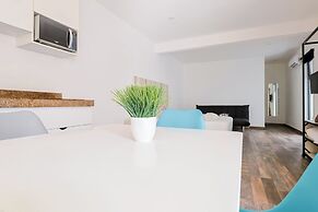 Arkana 9 by Grupo Amber