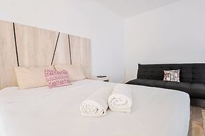 Arkana 9 by Grupo Amber