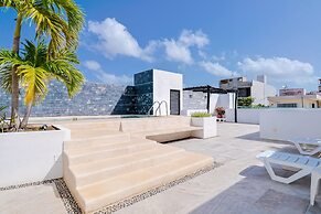 Arkana 9 by Grupo Amber