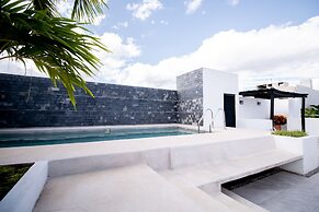 Arkana 9 by Grupo Amber