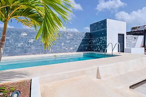 Arkana 9 by Grupo Amber