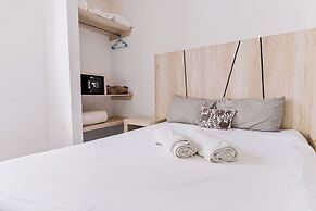 Arkana 9 by Grupo Amber