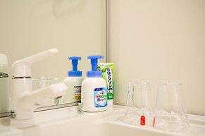 ZAITO Tokyo Yokokawa Economy Inn