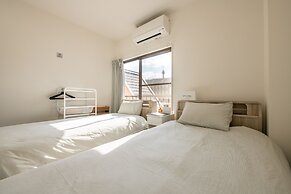 ZAITO Tokyo Yokokawa Economy Inn