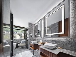 Xianghu Xiaoyao Manor