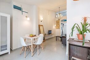 Home of Art in Neve-Tzedek Heart