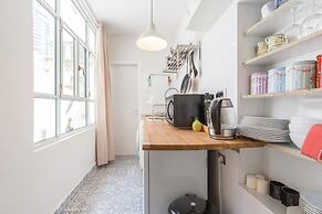 Home of Art in Neve-Tzedek Heart