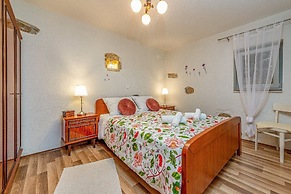 Holiday Home Stone Wall