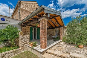 Holiday Home Stone Wall
