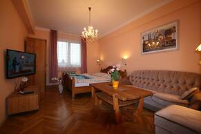 Apartment No. 7 Horova 8