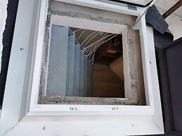 Explore old Town and all the Beauties in Omiš Staying at Apartment Olm