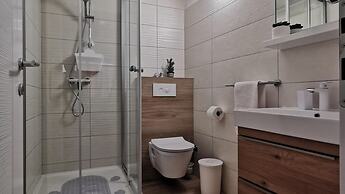 Explore old Town and all the Beauties in Omiš Staying at Apartment Olm