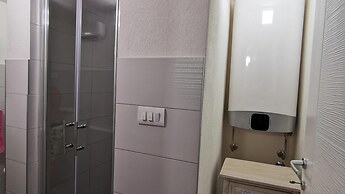 Explore old Town and all the Beauties in Omiš Staying at Apartment Olm