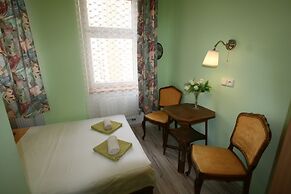 Apartment No. 22 Zeyerova 15