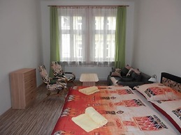 Apartment No. 27 Zeyerova 3