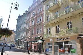 Apartment No. 27 Zeyerova 3