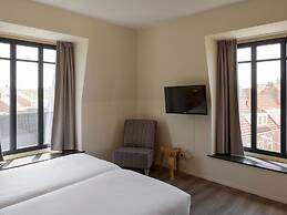 Luxurious Apartment Near sea