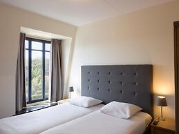 Luxurious Apartment Near sea