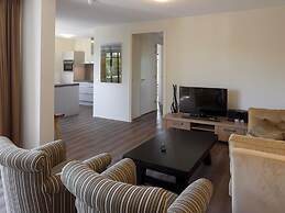 Luxurious Apartment Near sea