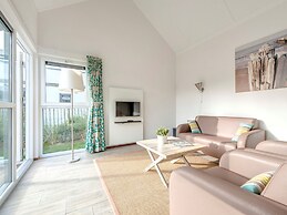 Detached Single Story Holiday Home Near the Sea