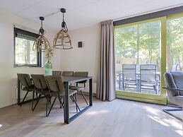 Well-kept Bungalow With a Fireplace in the Veluwe