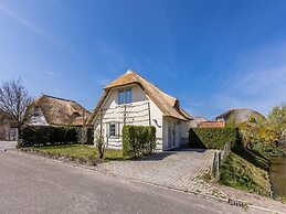 Restyled Villa With Dishwasher, Near the Sea in Domburg