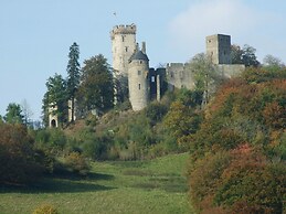Holiday Home in Hinterhausen Gerolstein