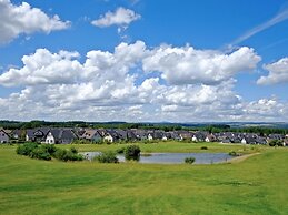 Restyled Villa with Washing Machine near River Moselle