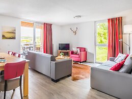 Spacious, Modern Apartment Near the Centre