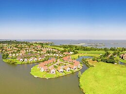 Beautiful House With Sauna Near Ijsselmeer