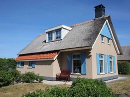 Traditional Villa With Dishwasher on Texel Near the Sea