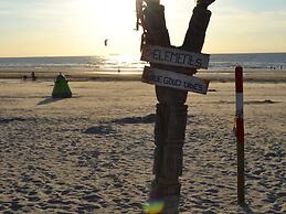 Unique Bungalow on the Dunes Near the Beach
