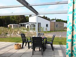 Luxury Chalet With two Bathrooms, Near the sSa on Texel