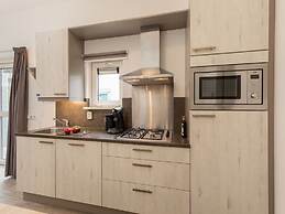 Luxury Chalet With two Bathrooms, Near the sSa on Texel