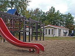 Luxury Chalet With two Bathrooms, Near the sSa on Texel