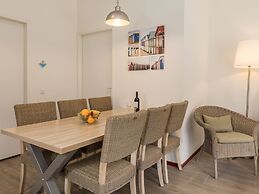 Luxury Chalet With two Bathrooms, Near the sSa on Texel