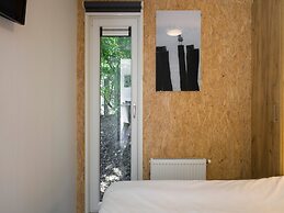 Modern Chalet With Microwave, Beach Within Walking Distance