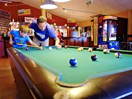 Restyled Villa with Washing Machine near River Moselle