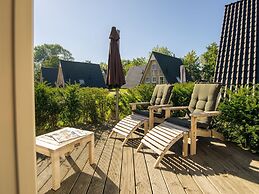 Romantic Cottage With a sun Shower