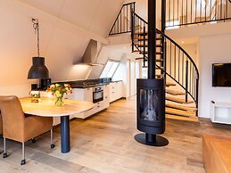 Romantic Cottage With a sun Shower