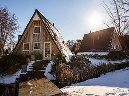 Romantic Cottage With a sun Shower