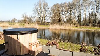 Fine Chalet near Water with Woodfired Hot Tub