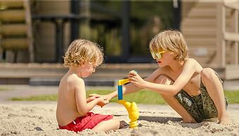 Fine Chalet near Water with Woodfired Hot Tub