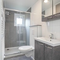 Fine Chalet near Water with Woodfired Hot Tub