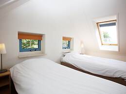 Traditional Villa With Dishwasher on Texel Near the Sea