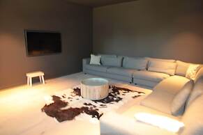 Spacious Countryside Villa