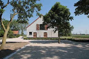 Spacious Countryside Villa