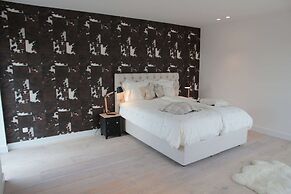 Spacious Countryside Villa